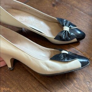 Bruno Magli Cream Leather Shoes